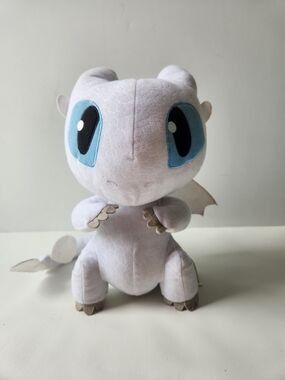 Dreamworks Dragons Lightfury w/Sounds 10" Plush Stuffed Animal Toy